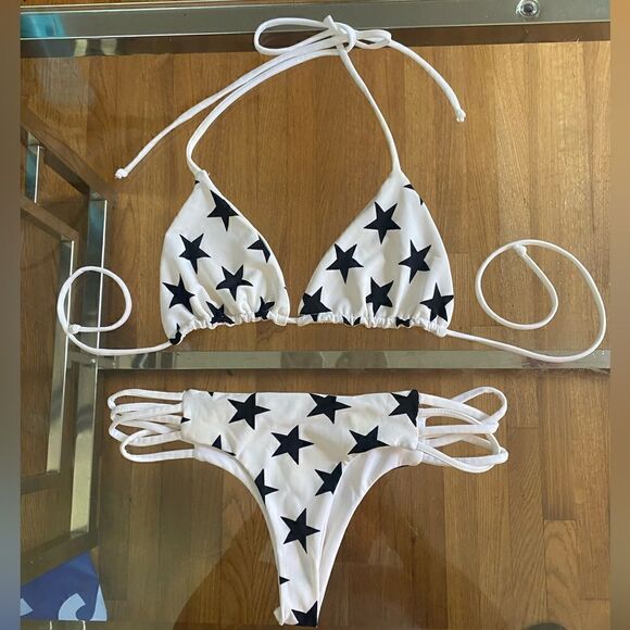 Extra small bikini, Brazilian cut white with black stars, string detail on side - Picture 2 of 7